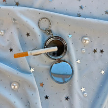 Load image into Gallery viewer, Cherub Ash Tray Keychain
