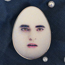 Load image into Gallery viewer, Twilight Eggward Pin
